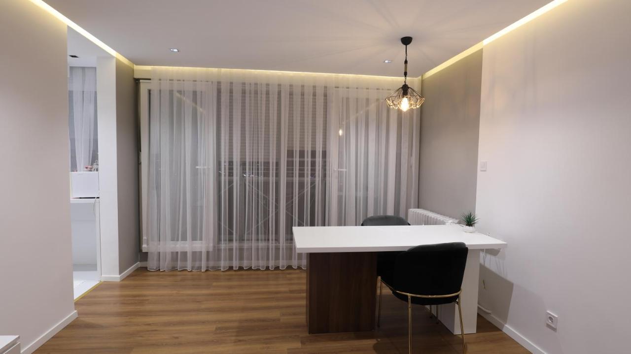 Appartamento Msm-2 Pristina Esterno foto